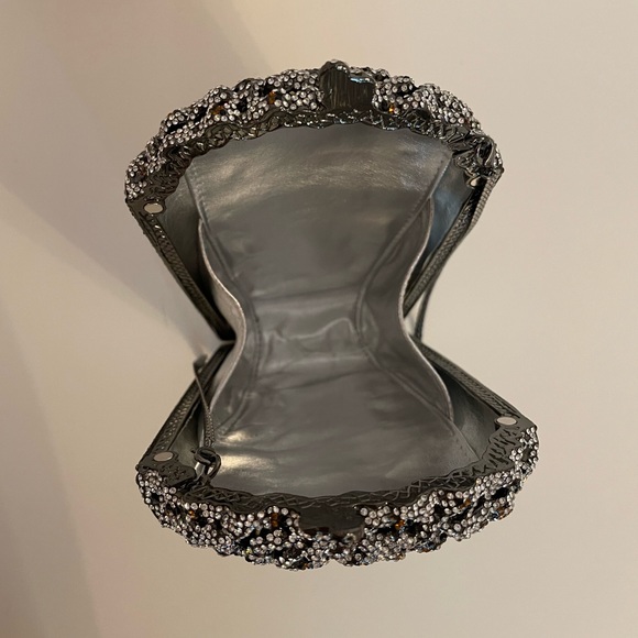 Bedazzled popcorn clutch - Picture 3 of 3